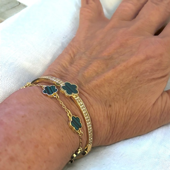 BRACELET SET. MALACHITE/GOLD FLOWERS AND MALACHITE/RHINESTONES/GOLD BRACELETS. - Picture 3 of 9